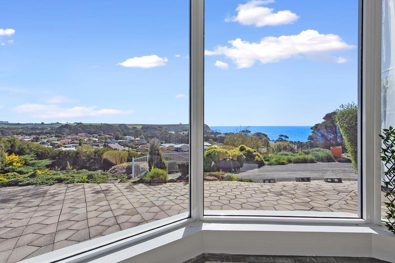 Views Forever - Devonport Bagian luar foto